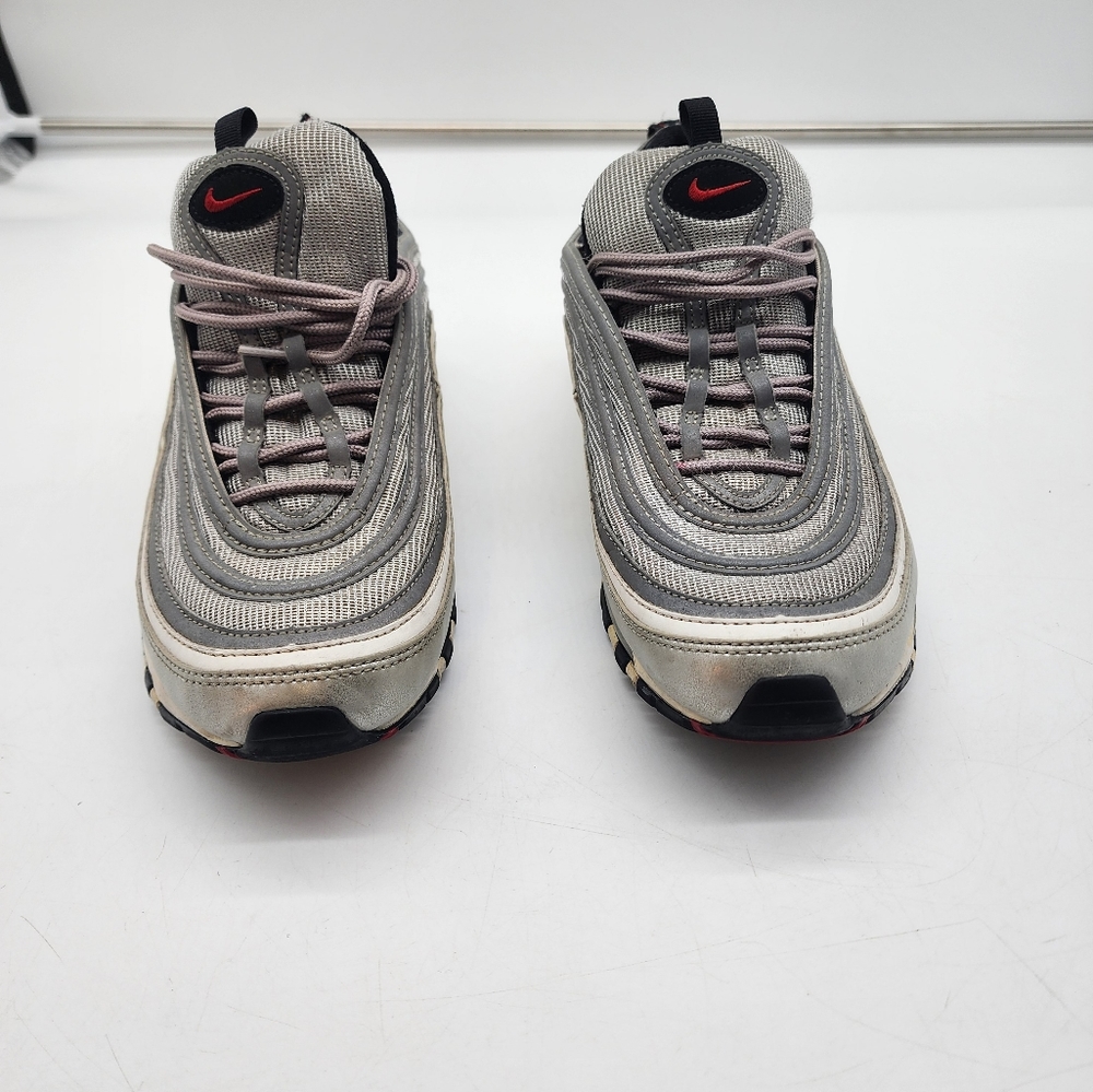 Nike Men’s Sneakers Grey with Red Swoosh